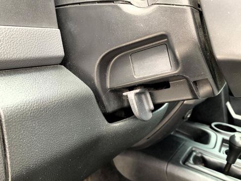 Used 2015 RAM 2500 Tradesman w/ Chrome Appearance Group AWD/4WD image 16