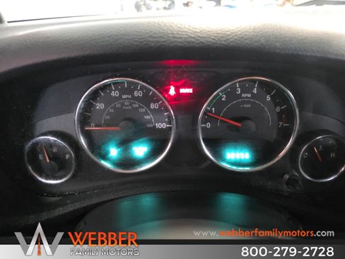 Used 2013 Jeep Wrangler Sport AWD/4WD image 20