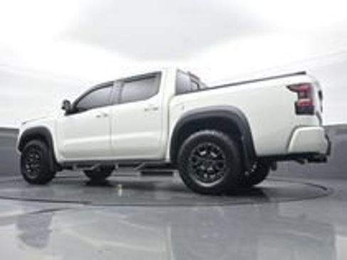 Used 2022 Nissan Frontier PRO-4X w/ Pro-4X Premium Package AWD/4WD image 4