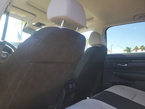 Used 2025 Honda CR-V EX image 13