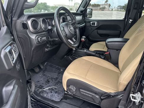 Certified 2022 Jeep Wrangler Unlimited Sport AWD/4WD image 10
