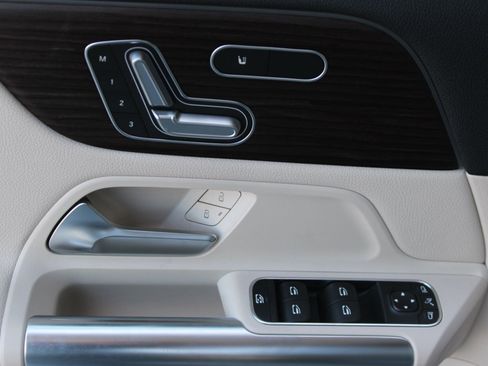 New 2026 Mercedes-Benz GLA 250 GLA 250 image 13