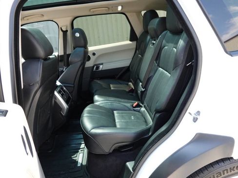 Used 2017 Land Rover Range Rover Sport HSE image 34