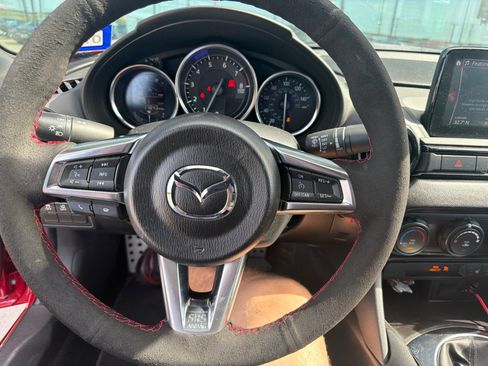 Used 2020 MAZDA MX-5 Miata Club w/ Brembo/BBS Recaro Package RWD image 13
