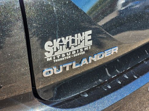 New 2025 Mitsubishi Outlander SEL image 8