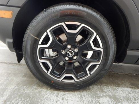 New 2025 Ford Bronco Sport Outer Banks w/ Outer Banks Tech Package+ image 10