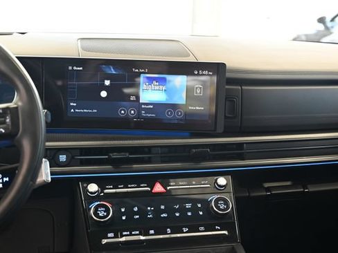 Used 2024 Hyundai Santa Fe Calligraphy AWD/4WD image 15
