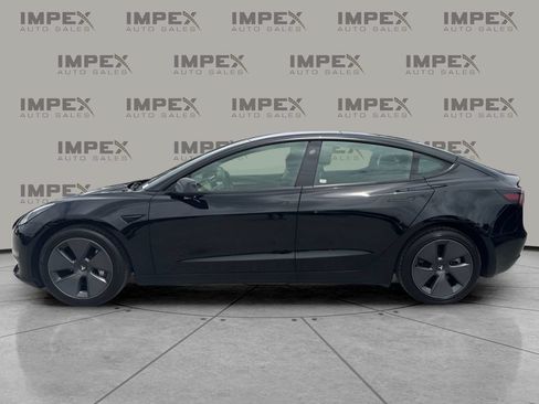 Used 2023 Tesla Model 3 Standard Range RWD image 2