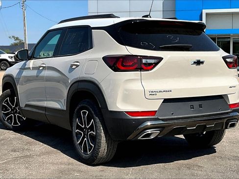 New 2026 Chevrolet TrailBlazer ACTIV w/ Convenience Package image 3