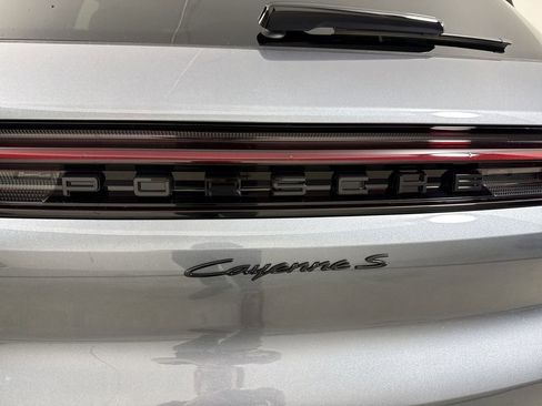New 2026 Porsche Cayenne S AWD/4WD image 18