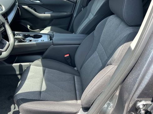 New 2026 Nissan Rogue SV FWD image 13
