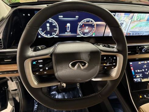 Certified 2025 INFINITI QX80 Luxe image 23