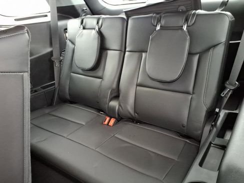 Used 2023 Ford Explorer XLT w/ Equipment Group 202A image 12