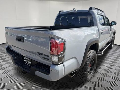 Used 2017 Toyota Tacoma TRD Pro AWD/4WD image 8