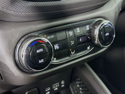 Used 2023 Chevrolet TrailBlazer LT w/ Convenience Package image 15