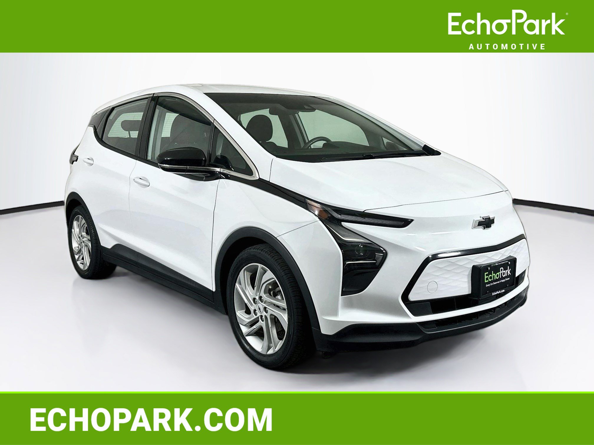 Used 2023 Chevrolet Bolt LT w/ Driver Confidence Package FWD image 1