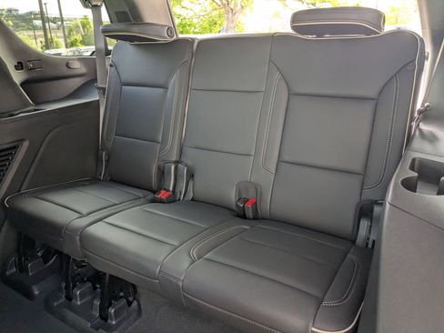 Used 2023 Chevrolet Tahoe Premier w/ Premium Package image 24