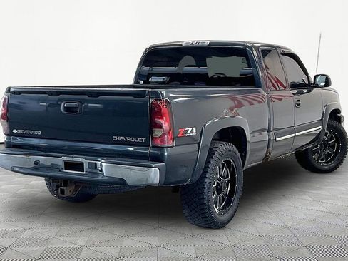 Used 2005 Chevrolet Silverado 1500 LS w/ Light Duty Power Package AWD/4WD image 7