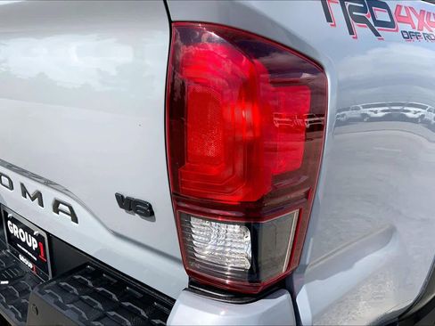 Used 2019 Toyota Tacoma TRD Off-Road w/ Technology Package image 30