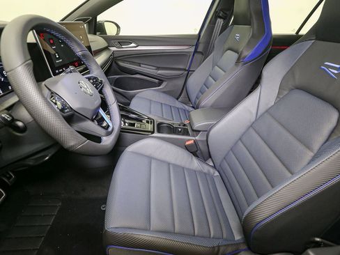 New 2026 Volkswagen Golf image 23