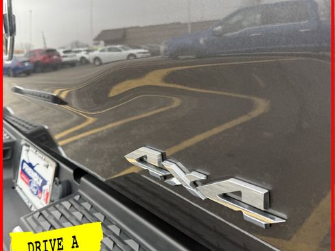 Used 2019 RAM 3500 Laramie image 7