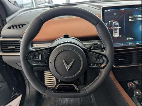 New 2025 VinFast VF 8 Plus image 7