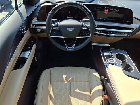 Certified 2026 Cadillac Lyriq Signature Luxury w/ Nappa Leather Package AWD/4WD image 10