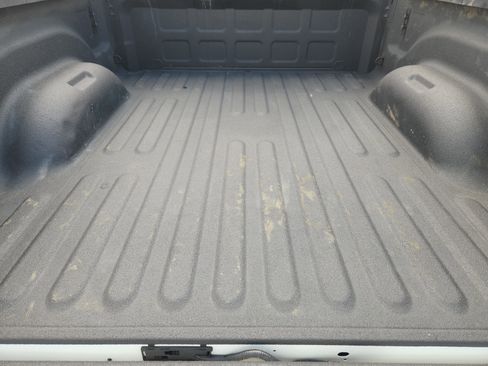 Used 2025 RAM 2500 Big Horn AWD/4WD image 34