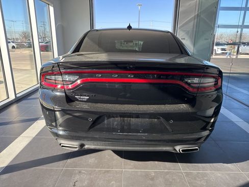 Used 2023 Dodge Charger SXT w/ Blacktop Package image 3