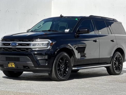 Used 2022 Ford Expedition XLT AWD/4WD image 7