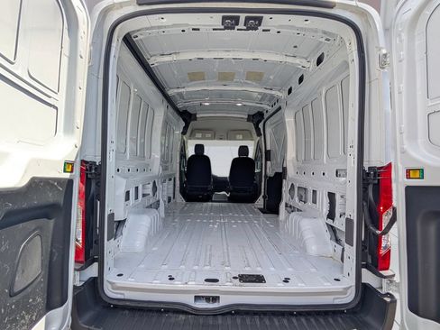 Used 2022 Ford Transit 250 Medium Roof RWD image 17