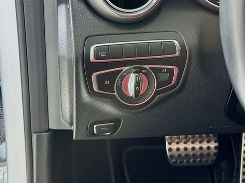 Used 2022 Mercedes-Benz C 300 Cabriolet image 11