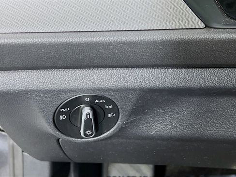 Used 2021 Volkswagen Jetta R-Line w/ R-Line Cold Weather Package image 9