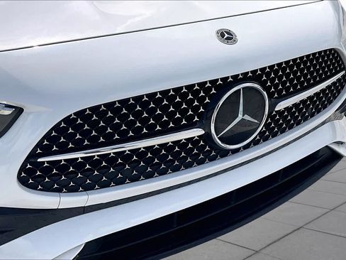 Used 2024 Mercedes-Benz CLE 300 4MATIC Coupe image 28