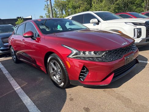 Used 2022 Kia K5 LXS FWD image 3