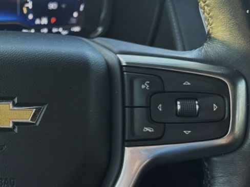 Used 2022 Chevrolet Tahoe LT w/ Luxury Package AWD/4WD image 15