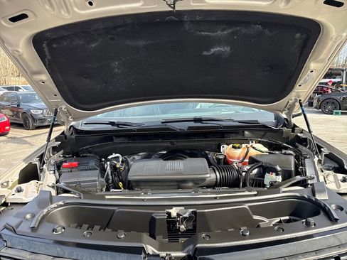 Certified 2023 Cadillac Escalade ESV Premium Luxury image 17