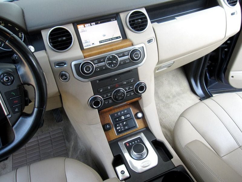 Used 2016 Land Rover LR4 HSE AWD/4WD image 21