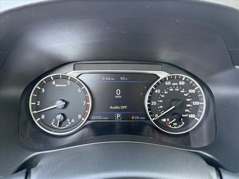 Used 2019 Nissan Altima 2.5 SV FWD image 13