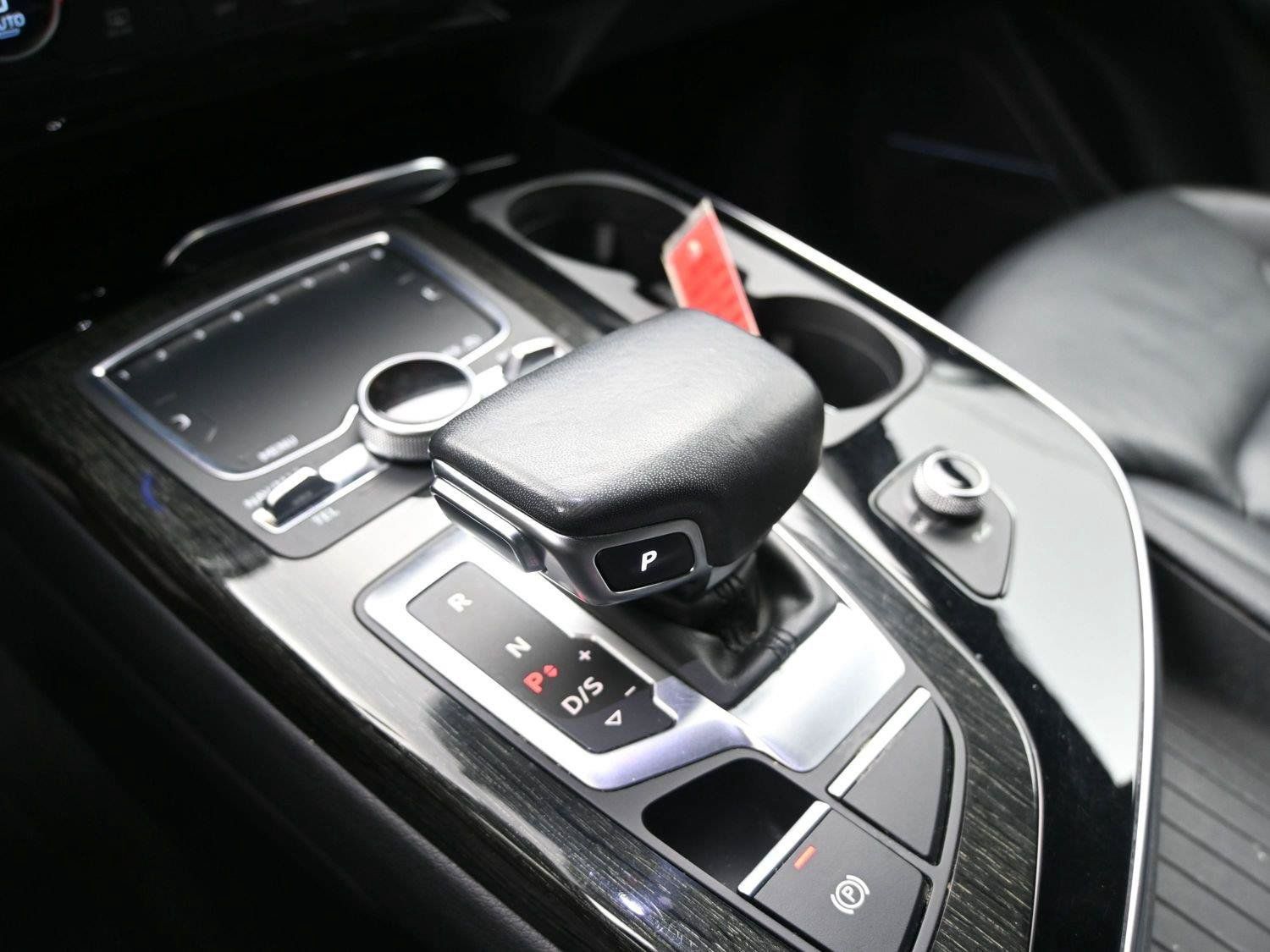 Used 2019 Audi Q7 3.0T Premium Plus w/ Premium Plus Package AWD/4WD image 5