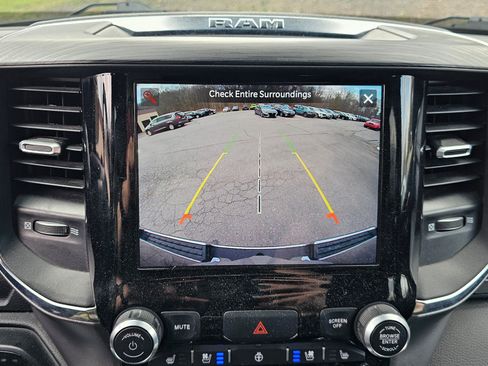 Used 2024 RAM 1500 Laramie AWD/4WD image 25