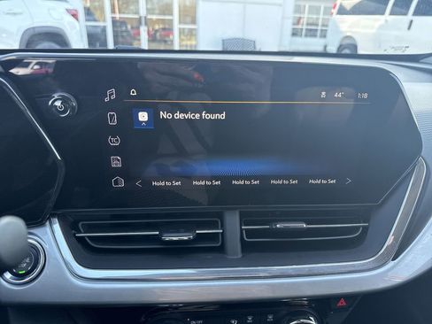 Certified 2024 Chevrolet Trax LT w/ Driver Confidence Package image 19