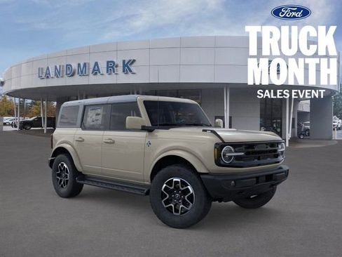 New 2025 Ford Bronco Outer Banks image 7