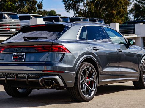 New 2026 Audi RS Q8 performance image 6
