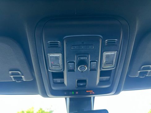 Used 2021 Chevrolet Tahoe LT w/ LT Signature Package AWD/4WD image 46