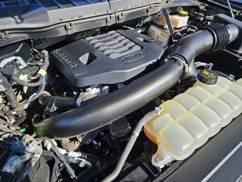 Used 2021 Ford F150 Lariat w/ Equipment Group 501A Mid AWD/4WD image 35