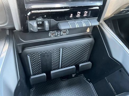 New 2026 RAM 1500 Laramie w/ Laramie Preferred Package AWD/4WD image 18