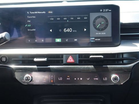 Used 2025 Kia K5 LXS image 14