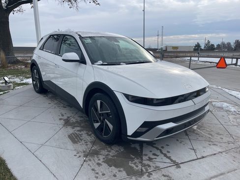 New 2026 Hyundai Ioniq 5 SEL image 6