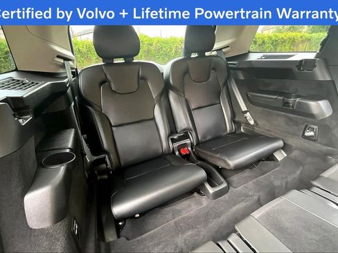 Certified 2025 Volvo XC90 B5 Core image 36